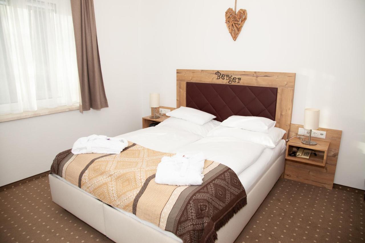Familienhotel Berger Sankt Jakob im Walde Exteriör bild